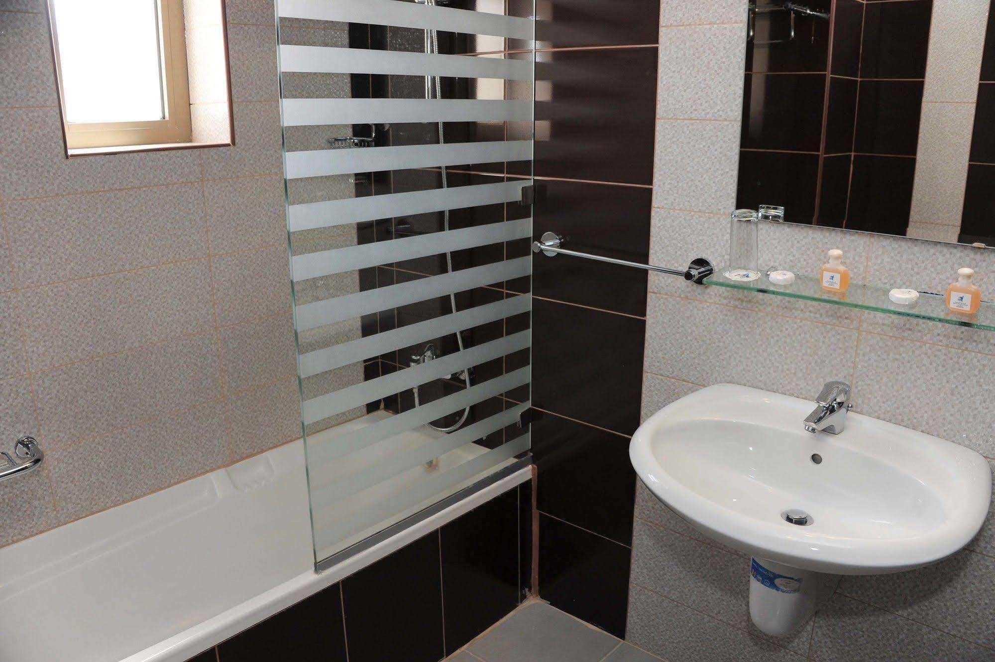Al Raad Hotel Άκαμπα Εξωτερικό φωτογραφία
